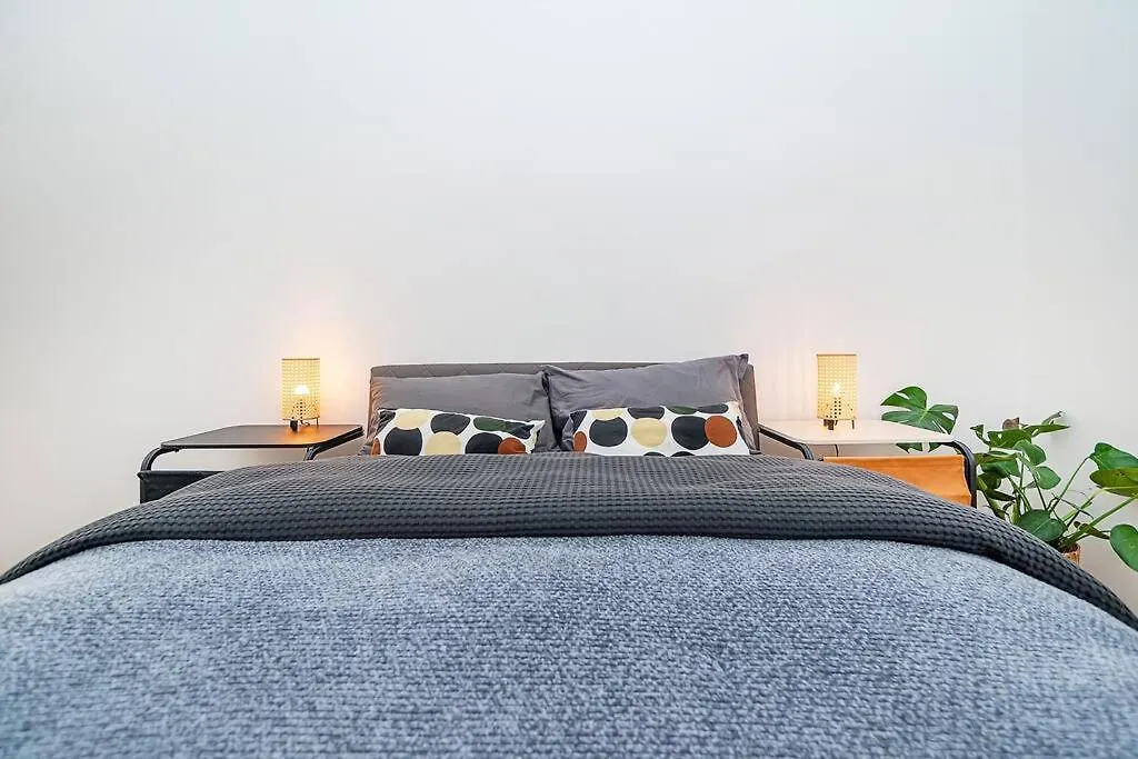 Bright And Designed Apartment In The Center Praha