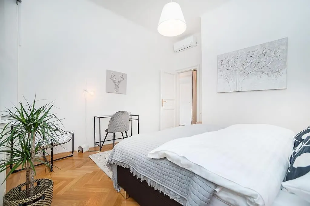 Bright And Designed Apartment In The Center Prague 0*,  Czech Republic