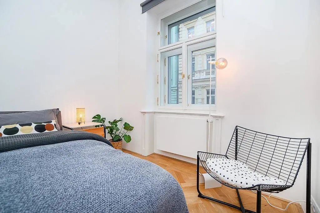 Bright And Designed Apartment In The Center Prague Czech Republic